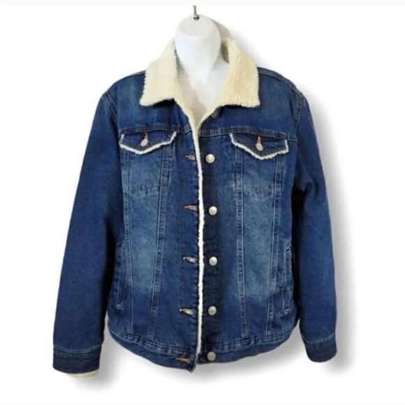 Time & Tru Sherpa Lined Trucker Denim in Medium Dark Wash Jacket Size Med 8/10 - Picture 1 of 12